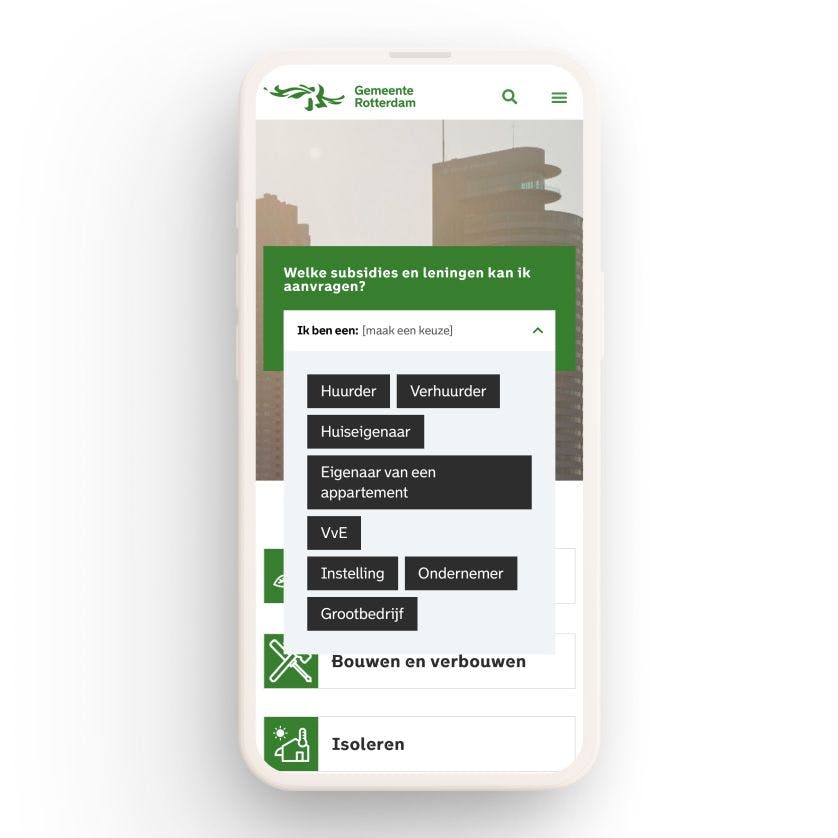 Website van de Gemeente Rotterdam op een mobiele telefoon.